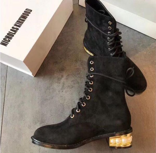 designer luxury fashion martin classic ladies long boots rubber sole mini fall/winter tire cowhide sheep upper boots with 4.5cm button c, Black
designer luxury fashion martin classic ladies long boots rubber sole mini fall/winter tire cowhide sheep upper boots with 4.5cm button c, Black