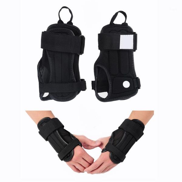 1 pair outdoor sports gloves skiing skating skateboard snowboard gear hand protectors gloves armguard palm wrist guard1
1 pair outdoor sports gloves skiing skating skateboard snowboard gear hand protectors gloves armguard palm wrist guard1