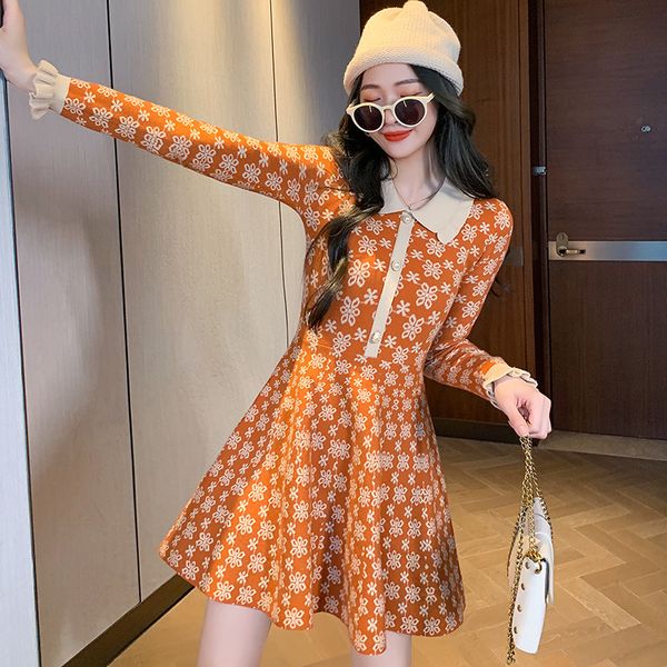 women's celebrity same knitted skirt 2020 autumn and winter new doll collar long sleeve temperament base dress, Black;gray
women's celebrity same knitted skirt 2020 autumn and winter new doll collar long sleeve temperament base dress, Black;gray