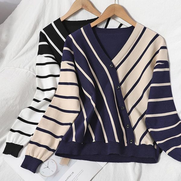 winter wear korean breasted pullover v-neck casual knitted sweater versatile color contrast stripe women, White;black
winter wear korean breasted pullover v-neck casual knitted sweater versatile color contrast stripe women, White;black