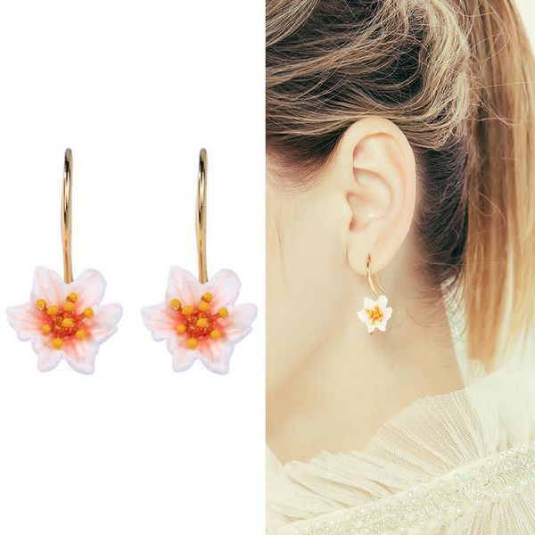personality niche hand-painted enamel thin face earrings korean temperament simple fresh flower ear hook earrings, Golden;silver
personality niche hand-painted enamel thin face earrings korean temperament simple fresh flower ear hook earrings, Golden;silver