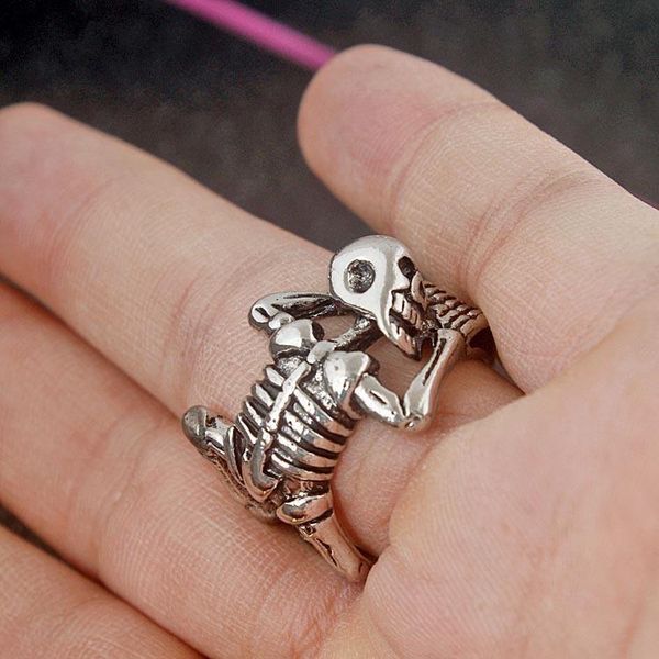 cluster rings 2021 halloween party cosplay tool ornament punk skull open ring jewelry decoration accessories, Golden;silver
cluster rings 2021 halloween party cosplay tool ornament punk skull open ring jewelry decoration accessories, Golden;silver