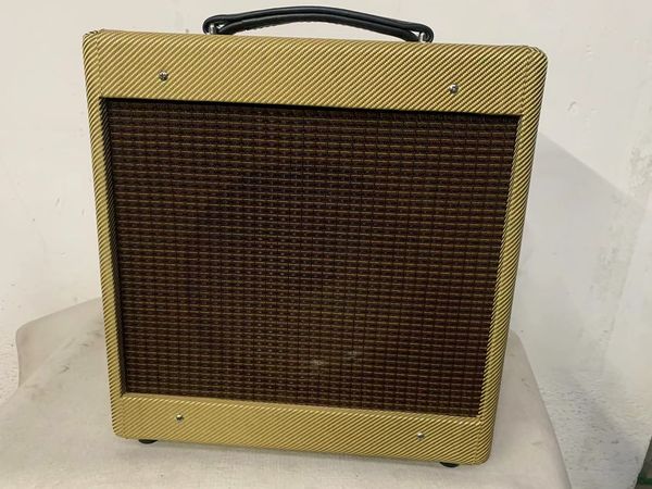 custom 5f2a fd grand handmade valve guitar amp combo volume tone eminence 8 inch speaker 5w
custom 5f2a fd grand handmade valve guitar amp combo volume tone eminence 8 inch speaker 5w