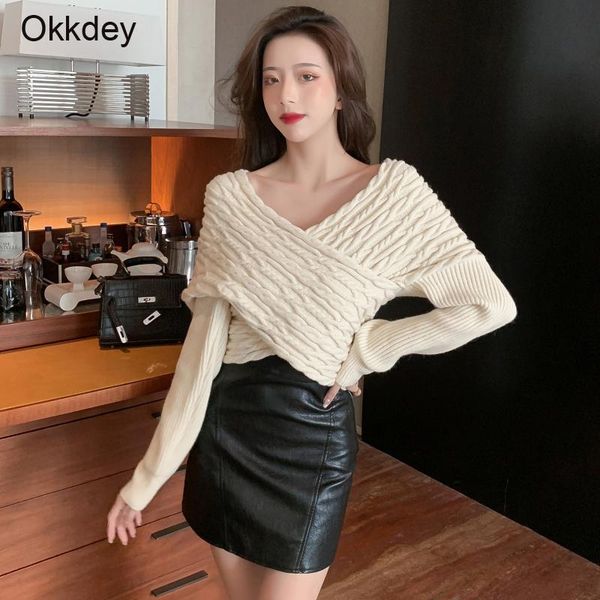 solid twist women 's sweater winter korean casual cross v-neck short pullover jumpers long sleeve slim knitwear ladies clothes, White;black 
solid twist women 's sweater winter korean casual cross v-neck short pullover jumpers long sleeve slim knitwear ladies clothes, White;black