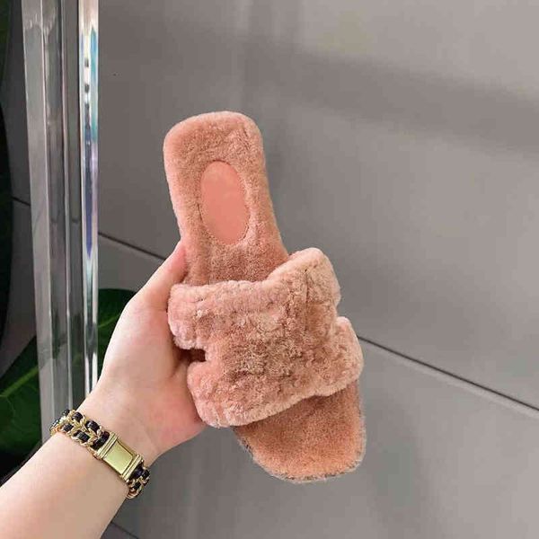 women fur designer oran sandals woolskin slides slippers sandal flat flip flops black winter plush shoes with box no328
women fur designer oran sandals woolskin slides slippers sandal flat flip flops black winter plush shoes with box no328