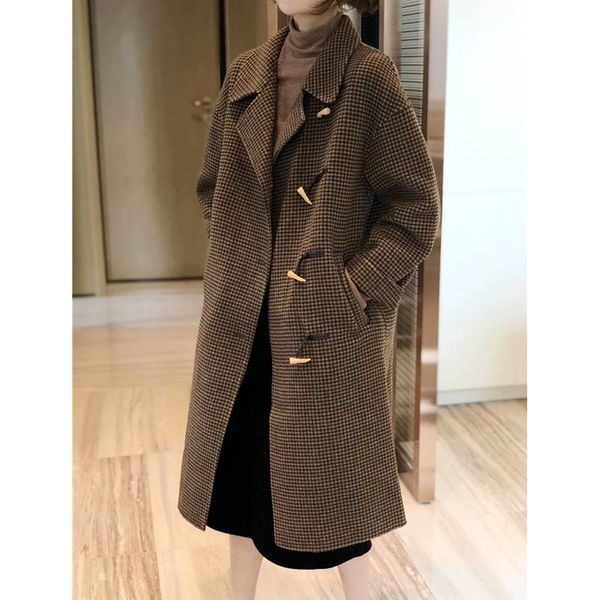 of 20 new loose silhouette double faced cashmere coat with horn button women's long over knee thousand bird plaid coat, Black
of 20 new loose silhouette double faced cashmere coat with horn button women's long over knee thousand bird plaid coat, Black