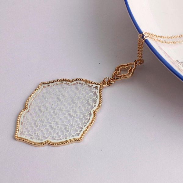 2020 new long chain cutout heart motif morocco pendant necklace for women fashion fall gold long sweater chain necklace1, Silver
2020 new long chain cutout heart motif morocco pendant necklace for women fashion fall gold long sweater chain necklace1, Silver