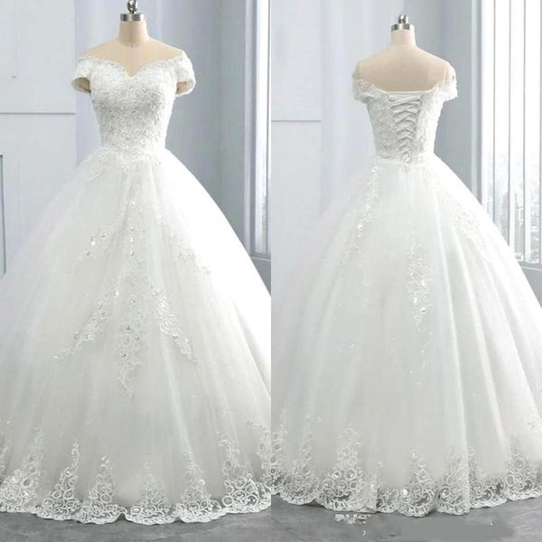 2021 stunning v-neck winter lace wedding dresses appliques plus size off the shoulder ball gown custom vestido de novia formal bridal gown, White
2021 stunning v-neck winter lace wedding dresses appliques plus size off the shoulder ball gown custom vestido de novia formal bridal gown, White
