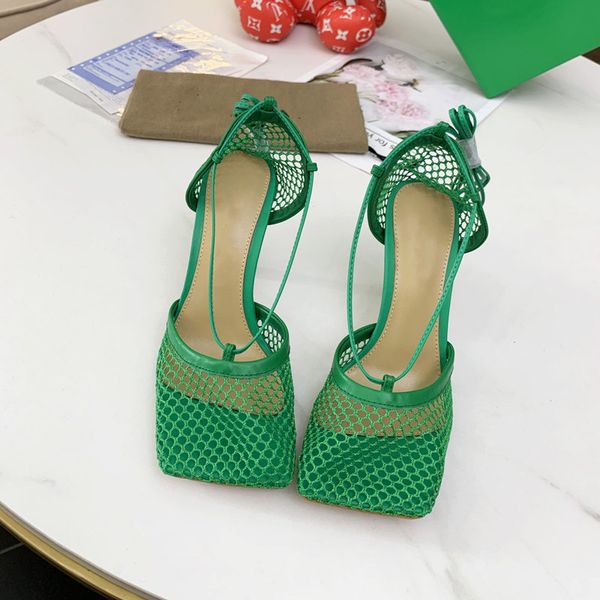 real sthe latest mesh surface chain high-heeled sandals mesh with cowhide sheepskin footnotes high-end bottom two-color 35-40, Black
real sthe latest mesh surface chain high-heeled sandals mesh with cowhide sheepskin footnotes high-end bottom two-color 35-40, Black