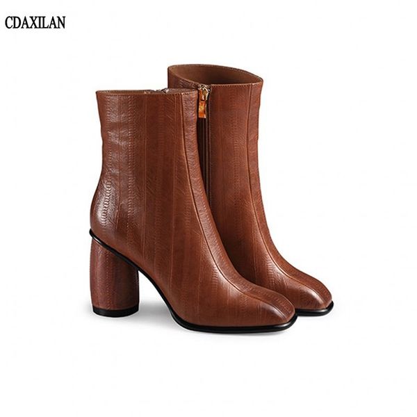 cdaxilan new arrivals boots women genuine leather round heels square toe high heels ankle boots zipper ladies short boots y200723, Black
cdaxilan new arrivals boots women genuine leather round heels square toe high heels ankle boots zipper ladies short boots y200723, Black