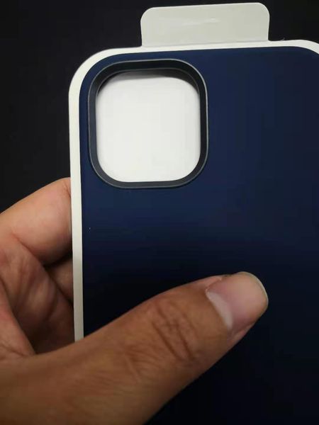 2020 wholesale new animations magsafe silicone iphone case and back cover for ip12 mini pro max with retail box
2020 wholesale new animations magsafe silicone iphone case and back cover for ip12 mini pro max with retail box