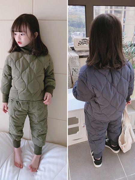 children's suit 2020 winter new boys and girls warm pullover + solid color band mouth trousers 2-piece set, White
children's suit 2020 winter new boys and girls warm pullover + solid color band mouth trousers 2-piece set, White