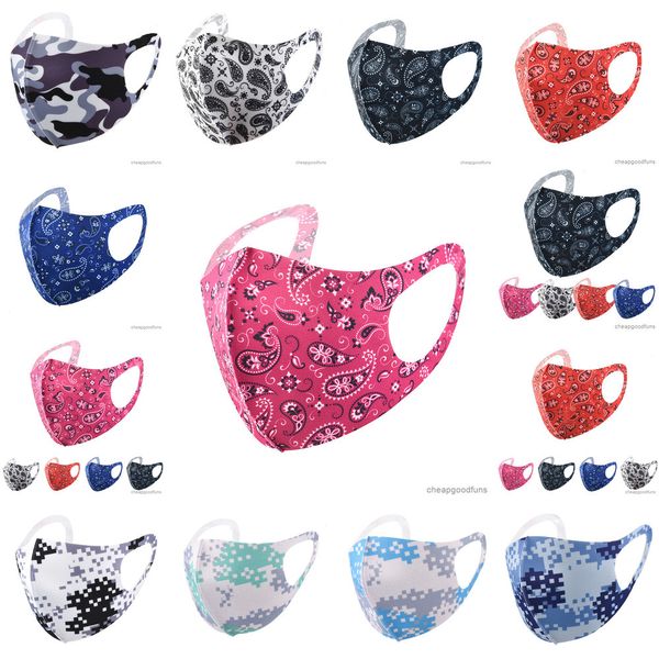 uhbzmdesigner camouflage masks for men women breathable cotton sunblock anti smog wind dustproof washable face mask 7
uhbzmdesigner camouflage masks for men women breathable cotton sunblock anti smog wind dustproof washable face mask 7