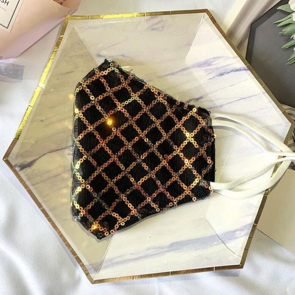 american dhl bling sequins face popular european design masks summer thin dustproof breathable washable reusable m
american dhl bling sequins face popular european design masks summer thin dustproof breathable washable reusable m