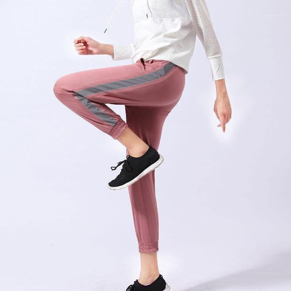 yoga outfits eshines pink loose pants patchwork gray sport leggings with pocket fitness running outdoor workout apparel1, White;red
yoga outfits eshines pink loose pants patchwork gray sport leggings with pocket fitness running outdoor workout apparel1, White;red