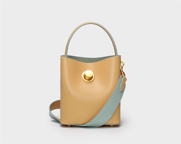 2021 women and men shoulder bag fashion canvas with logo totes messenger bags women crossbody bag
2021 women and men shoulder bag fashion canvas with logo totes messenger bags women crossbody bag