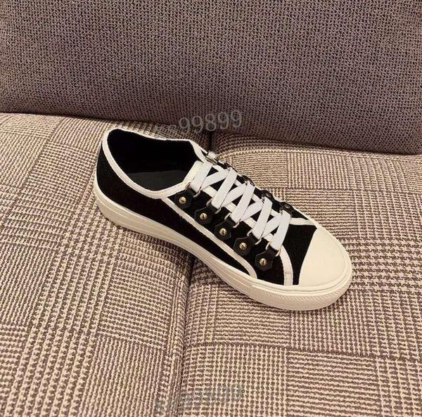 new arrival women walking sneaker outdoor shoes oblique technical mesh sneakers classic platform shoes grils lace-up trainers, Black;red
new arrival women walking sneaker outdoor shoes oblique technical mesh sneakers classic platform shoes grils lace-up trainers, Black;red