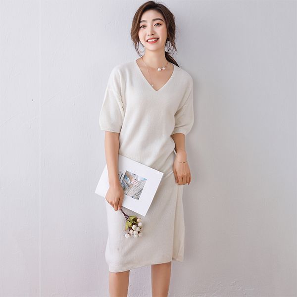 2021 new spring 100% knitting wool loose female jumpers long v-neckline dress merine knitted or crocheted clothing bq33, Black;gray
2021 new spring 100% knitting wool loose female jumpers long v-neckline dress merine knitted or crocheted clothing bq33, Black;gray