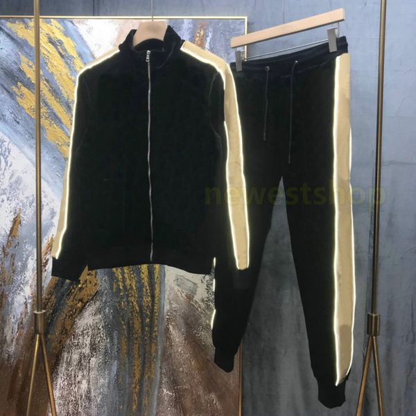 20ss new made in italy reflective sleeves tracksuit fashion high end pullover hooded sweatshirt men women letter print tracksuit, Gray
20ss new made in italy reflective sleeves tracksuit fashion high end pullover hooded sweatshirt men women letter print tracksuit, Gray