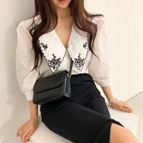 floral embroidery shirts women half sleeve button turn down neck blouses female autumn 2020 office lady chic casual blusas, White
floral embroidery shirts women half sleeve button turn down neck blouses female autumn 2020 office lady chic casual blusas, White