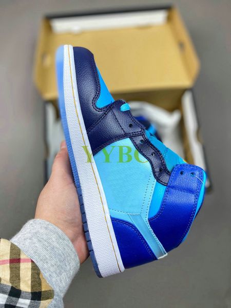 new 1 mid fly with gs crystal bottom heaven shoes mens blue womens 1s trainers sports sneakers, White;red
new 1 mid fly with gs crystal bottom heaven shoes mens blue womens 1s trainers sports sneakers, White;red