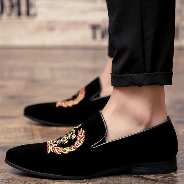 men's fashion suede leather embroidery loafers mens casual printed moccasins oxfords shoes man party driving flats eu size 38-45 201125, Black
men's fashion suede leather embroidery loafers mens casual printed moccasins oxfords shoes man party driving flats eu size 38-45 201125, Black