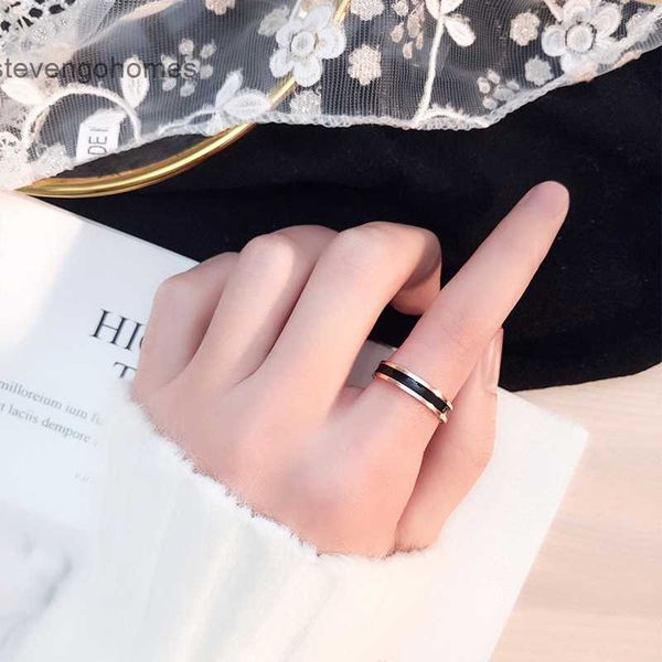 tiktok, new white and simple drip black ring, lovers, rose gold titanium steel ring accessories, Silver
tiktok, new white and simple drip black ring, lovers, rose gold titanium steel ring accessories, Silver