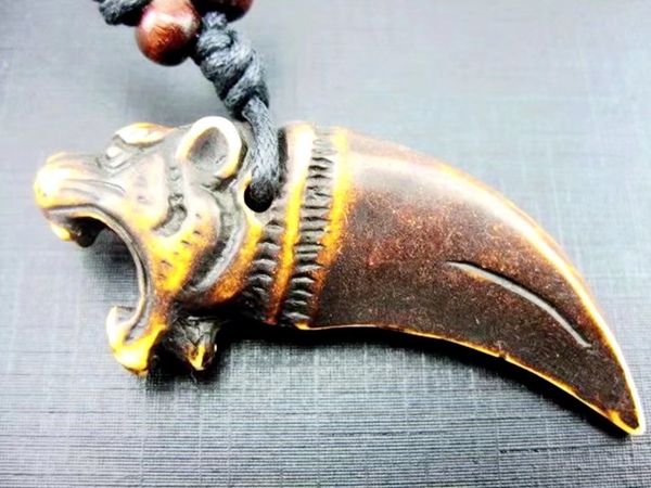12 pcs vintage amulet hand-carved punk tiger charm necklace pendants tribal style imitation bone resin carved rope boy men's gift, Silver
12 pcs vintage amulet hand-carved punk tiger charm necklace pendants tribal style imitation bone resin carved rope boy men's gift, Silver