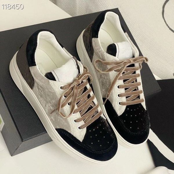 women sneakers fashion luxury velvet designer popular shoes woman casual shoes big size 35-42 model ygfy, Black
women sneakers fashion luxury velvet designer popular shoes woman casual shoes big size 35-42 model ygfy, Black