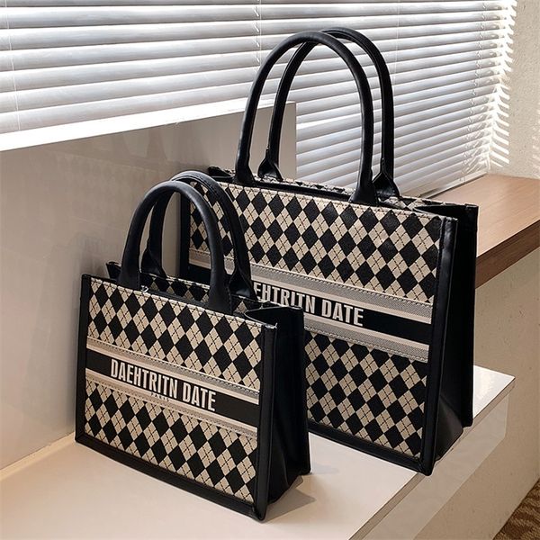 52% off chessboard advanced sense women's autumn and winter new trend versatile large capacity fashion single shoulder handbag
52% off chessboard advanced sense women's autumn and winter new trend versatile large capacity fashion single shoulder handbag