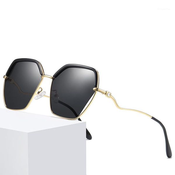 sunglasses for women polarized eyewear sun glasses travel driving large designed metal frame outdoor street fashion sunglasses1, White;black
sunglasses for women polarized eyewear sun glasses travel driving large designed metal frame outdoor street fashion sunglasses1, White;black