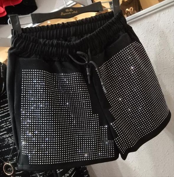 plus size shorts womens 2021 new fall winter elastic waist 6xl big size drilling diamond wide leg trousers loose shorts, White;black
plus size shorts womens 2021 new fall winter elastic waist 6xl big size drilling diamond wide leg trousers loose shorts, White;black