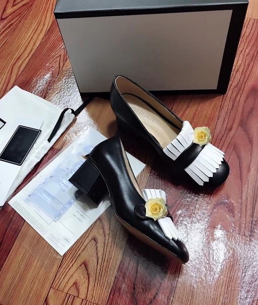 2022 perfect official quality amina muaddi womens 95mm gilda embellished glitter mules amina muaddi crystal high heel shoes sandals, Black
2022 perfect official quality amina muaddi womens 95mm gilda embellished glitter mules amina muaddi crystal high heel shoes sandals, Black