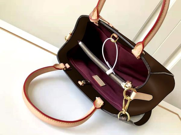 new high qulity classic womens handbags ladies composite tote superfine fiber leather clutch shoulder l bags1
new high qulity classic womens handbags ladies composite tote superfine fiber leather clutch shoulder l bags1
