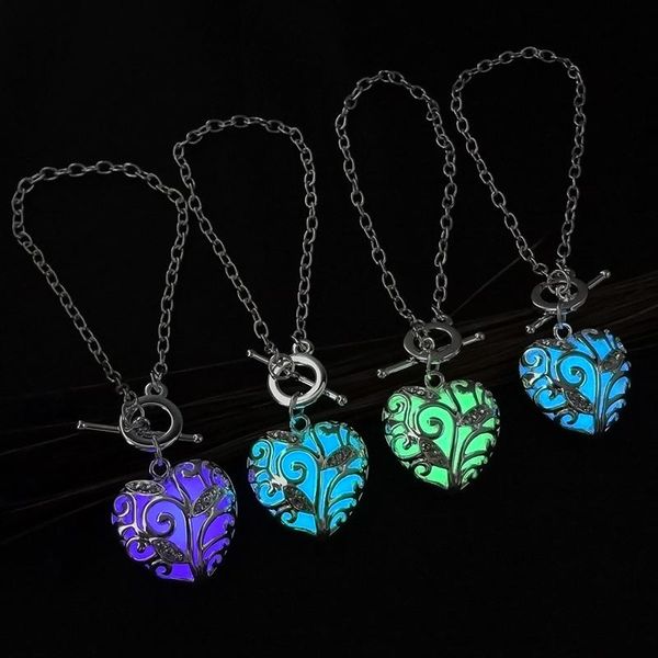 2020 fashion dainty heart luminous stone bracelets simple personality long chain glow in the dark charm jewelry for women
2020 fashion dainty heart luminous stone bracelets simple personality long chain glow in the dark charm jewelry for women