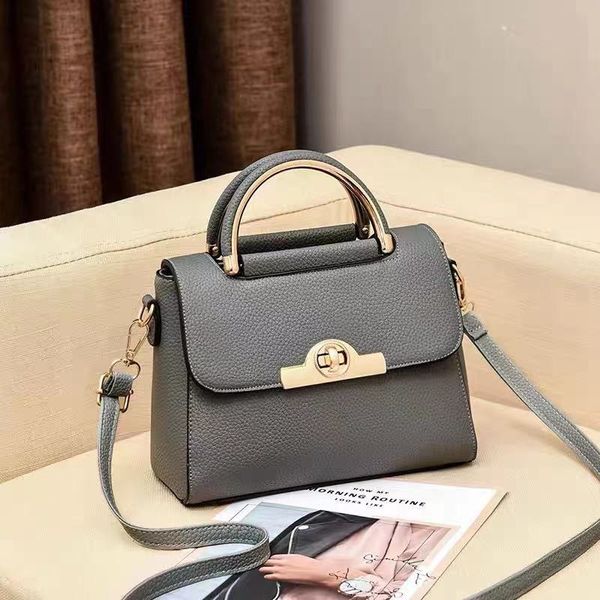 women fashion black nylon shoulder messenger bag for womens handbag hobo designer with mini pocket luxury brand female crossbody quality
women fashion black nylon shoulder messenger bag for womens handbag hobo designer with mini pocket luxury brand female crossbody quality