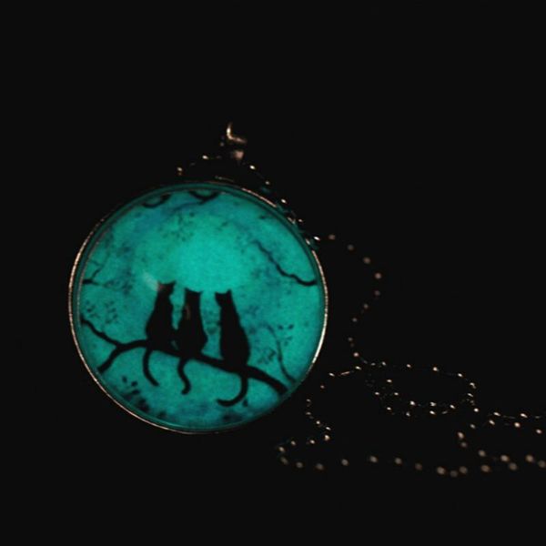 halloween luminous cat moonlight circular creative light-emitting pendant necklace glowing in the dark necklaces accesory, Silver
halloween luminous cat moonlight circular creative light-emitting pendant necklace glowing in the dark necklaces accesory, Silver