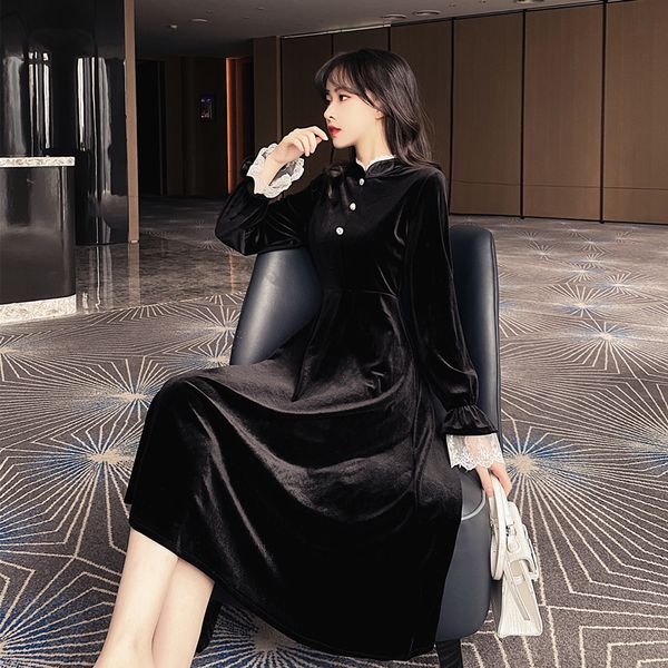new black velvet dress vintage fashion elegant lace full sleeve warm autumn winter dress women midi party dresses 4xl 201126, Black;gray
new black velvet dress vintage fashion elegant lace full sleeve warm autumn winter dress women midi party dresses 4xl 201126, Black;gray