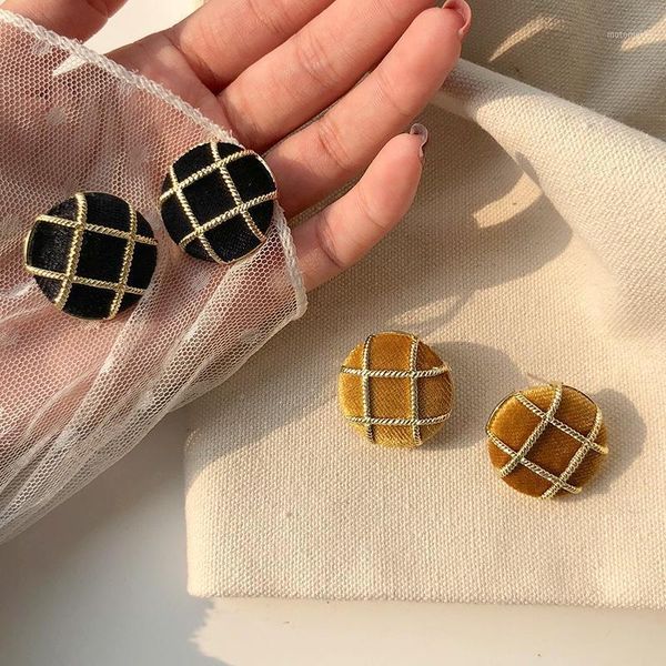 stud vintage geometry button shape earrings female bohemia round trendy large big lint for women jewelry1, Golden;silver
stud vintage geometry button shape earrings female bohemia round trendy large big lint for women jewelry1, Golden;silver