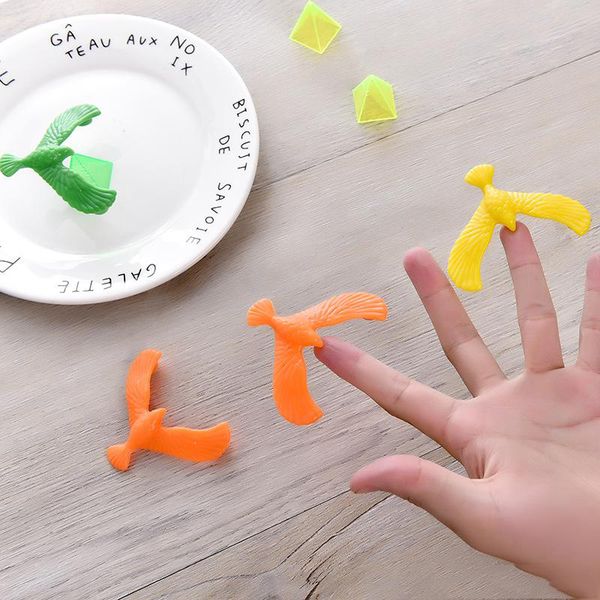 wholesale novelty colourful balance bird toy funny magic box balance eagle children science desk decompression toy kids party gift
wholesale novelty colourful balance bird toy funny magic box balance eagle children science desk decompression toy kids party gift
