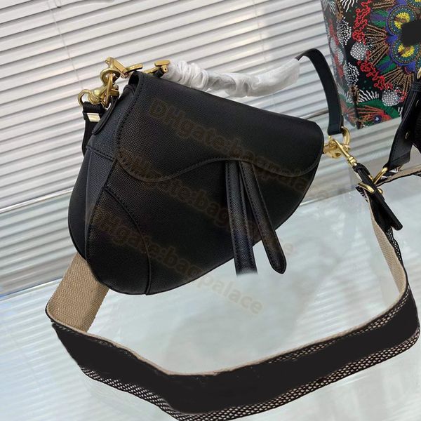 2023 luxury designers shoulder bags cute luxurys women handbags saddles fashion bag party handbag gift printed crossbody clutch wallet cross
2023 luxury designers shoulder bags cute luxurys women handbags saddles fashion bag party handbag gift printed crossbody clutch wallet cross