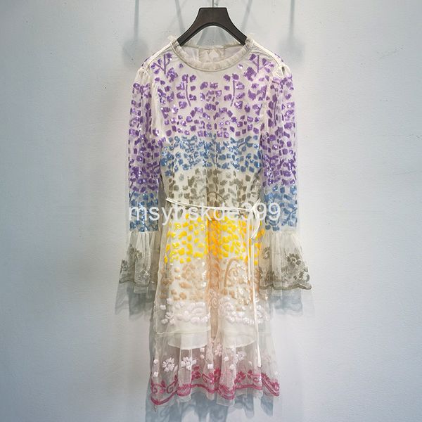 casual dresses niche design autumn and winter heavy industry bead embroidery color contrast versatile elegant dress women's fashion, Black;gray
casual dresses niche design autumn and winter heavy industry bead embroidery color contrast versatile elegant dress women's fashion, Black;gray