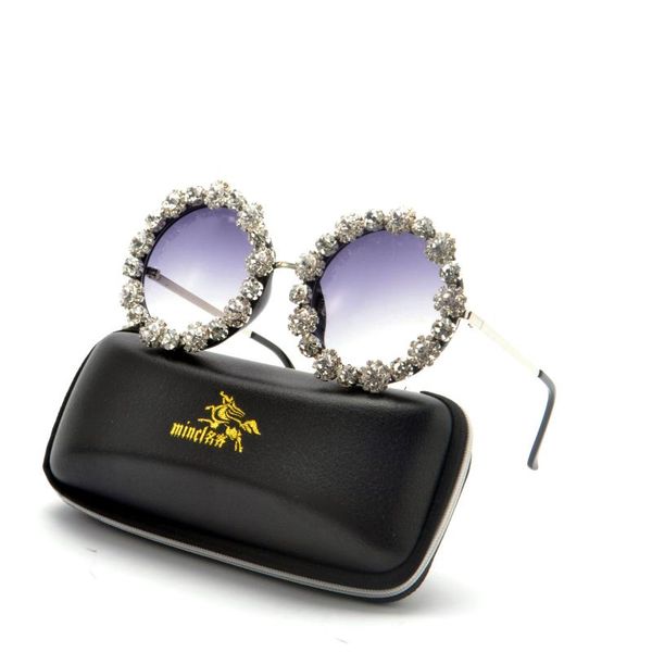 sunglasses round diamond women 2021 vintage frame party designer black gary lens rhinestone sungalsses fml, White;black
sunglasses round diamond women 2021 vintage frame party designer black gary lens rhinestone sungalsses fml, White;black