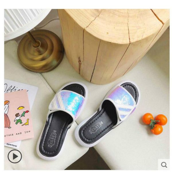 sandals and slippers female summer wear 2019 new wild blue sequins slippers female students casual beach shoes, Black
sandals and slippers female summer wear 2019 new wild blue sequins slippers female students casual beach shoes, Black