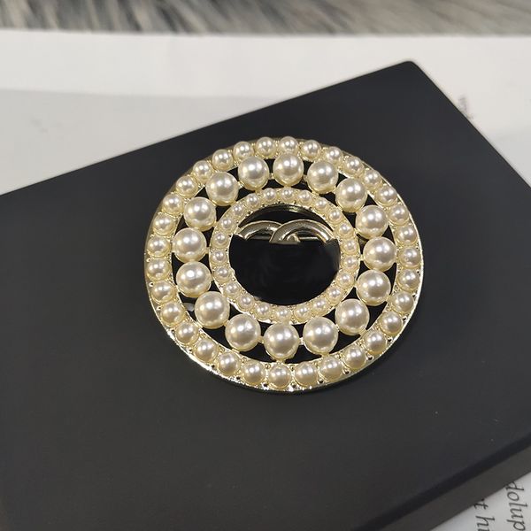 women's designer brooch classic letter logo ring shape with pearl brooch luxury jewelry wholesale l-c6, Gray
women's designer brooch classic letter logo ring shape with pearl brooch luxury jewelry wholesale l-c6, Gray