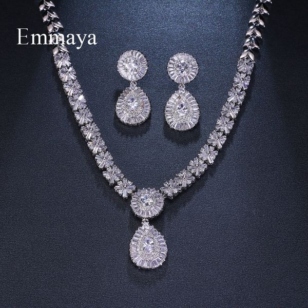 emmaya brand charm gorgeous cubic zircon white gold color new crystal earrings necklace set for women bride jewelry gift 201222, Slivery;crystal
emmaya brand charm gorgeous cubic zircon white gold color new crystal earrings necklace set for women bride jewelry gift 201222, Slivery;crystal