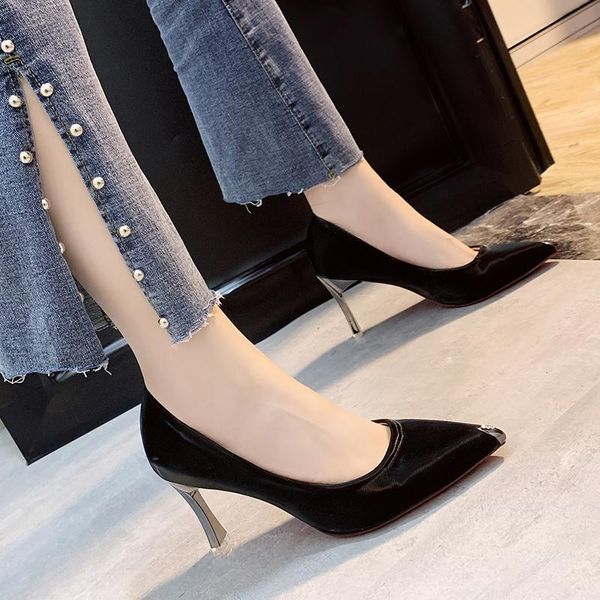 2020 office lady shallow pointed toe metal decorative fashion high heels office career slip-on heels luxury shoes women, Black
2020 office lady shallow pointed toe metal decorative fashion high heels office career slip-on heels luxury shoes women, Black