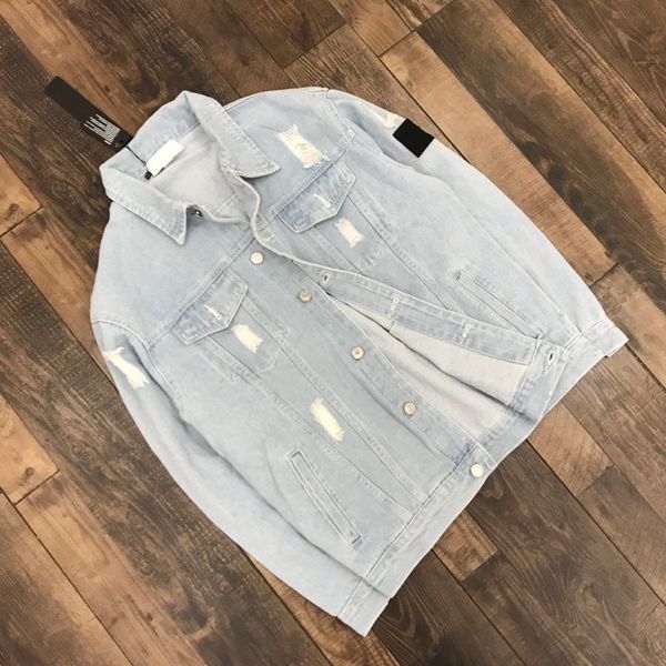 2020 mens denim jacket casual fashion jacket couple washing hole arm embroidery patch denim two color asian size jeans coat, Black;brown
2020 mens denim jacket casual fashion jacket couple washing hole arm embroidery patch denim two color asian size jeans coat, Black;brown