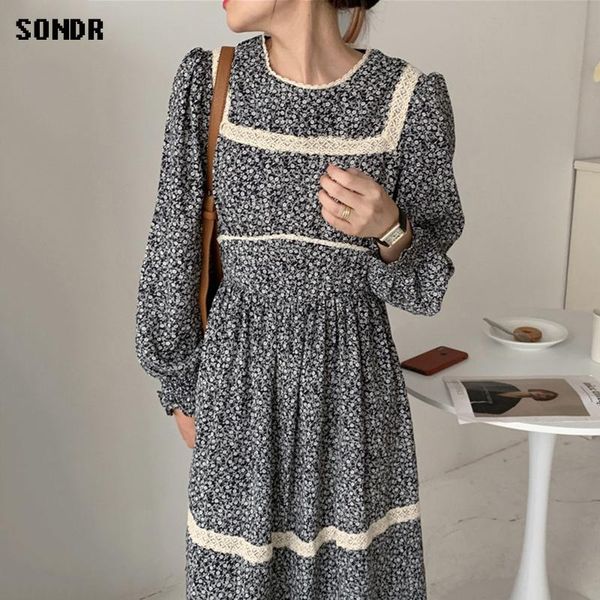 korean fashion ladies chiffon dress 2020 spring autumn clothing vintage o neck lace stitching floral dress women's long, Black;gray
korean fashion ladies chiffon dress 2020 spring autumn clothing vintage o neck lace stitching floral dress women's long, Black;gray