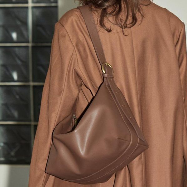 soft leather women's shoulder bag large capacity 2021 new vintage solid color all-match leisure travel package d863
soft leather women's shoulder bag large capacity 2021 new vintage solid color all-match leisure travel package d863